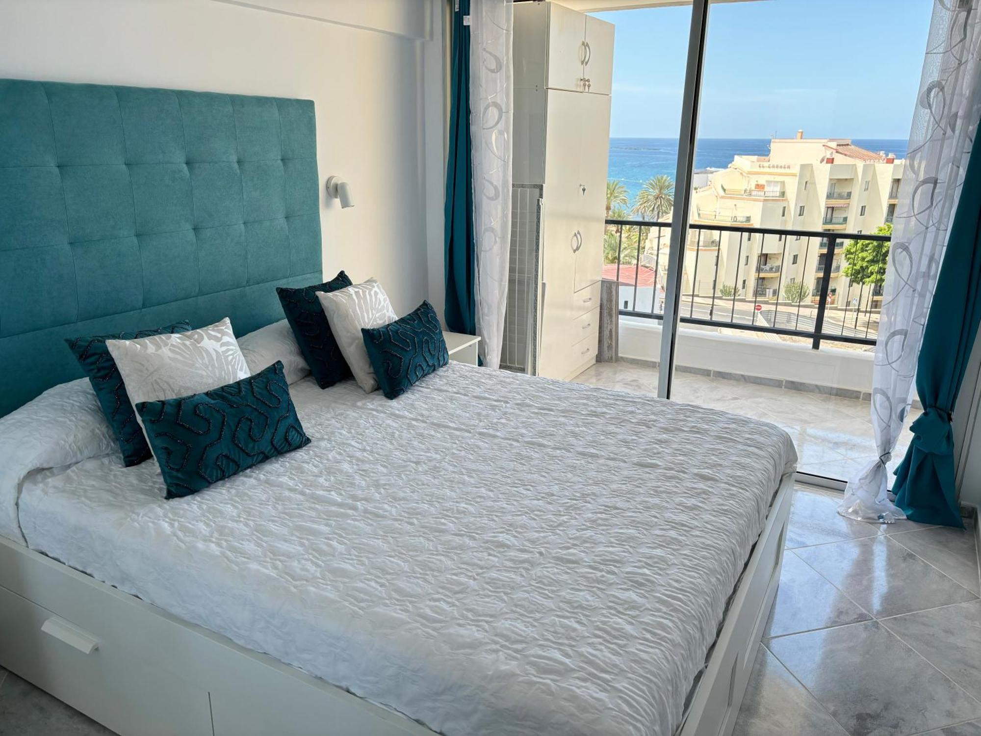 Luxury Ocean View Apartment 6Th Floor Лос Кристианос Экстерьер фото