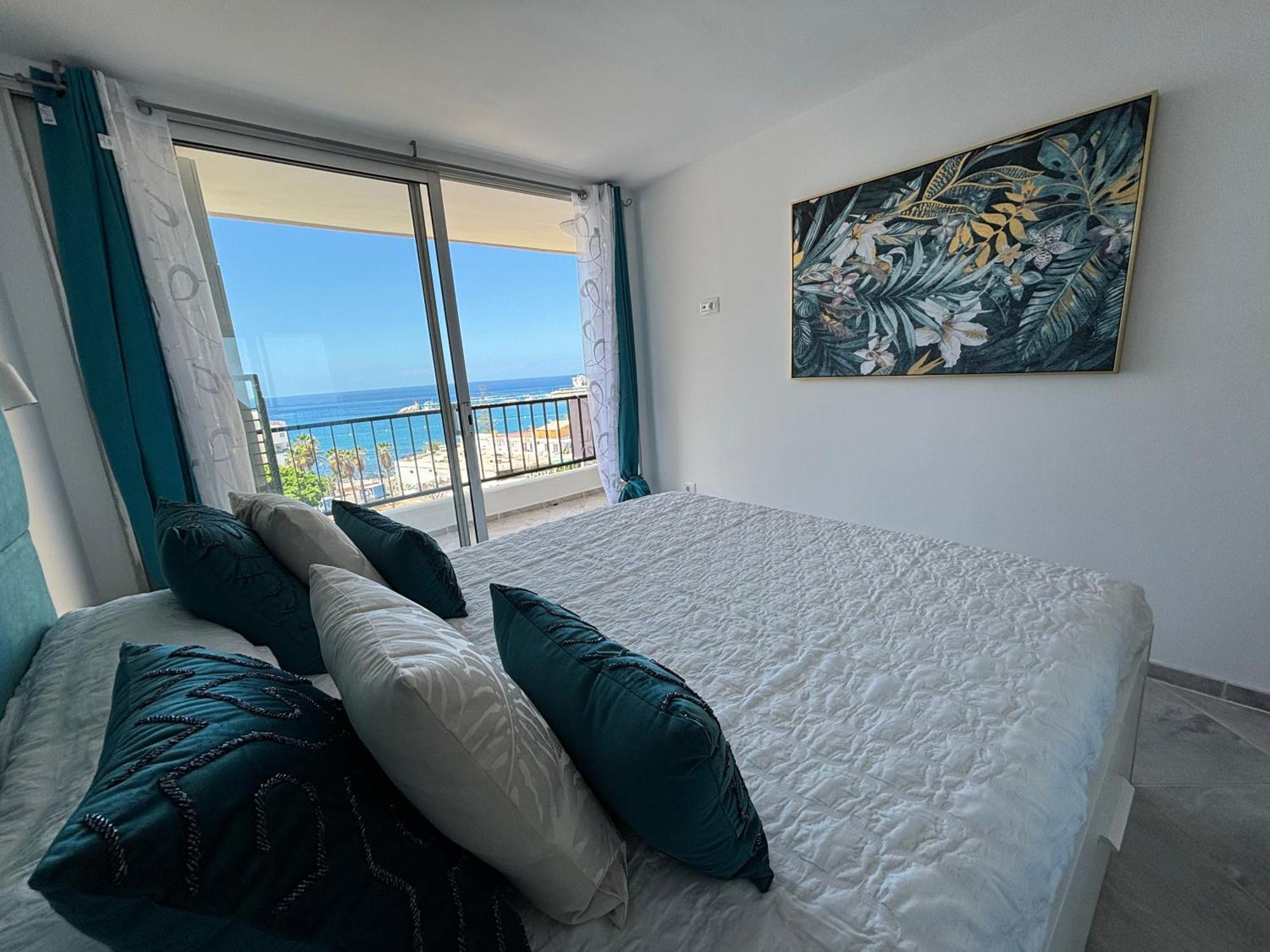 Luxury Ocean View Apartment 6Th Floor Лос Кристианос Экстерьер фото